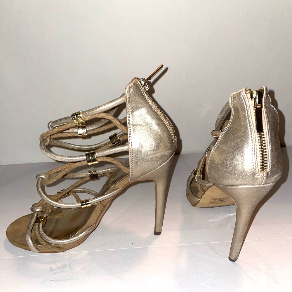 Bebe sexy gold stiletto, Back zipper, Good condition, 4.5" heel 8.5M